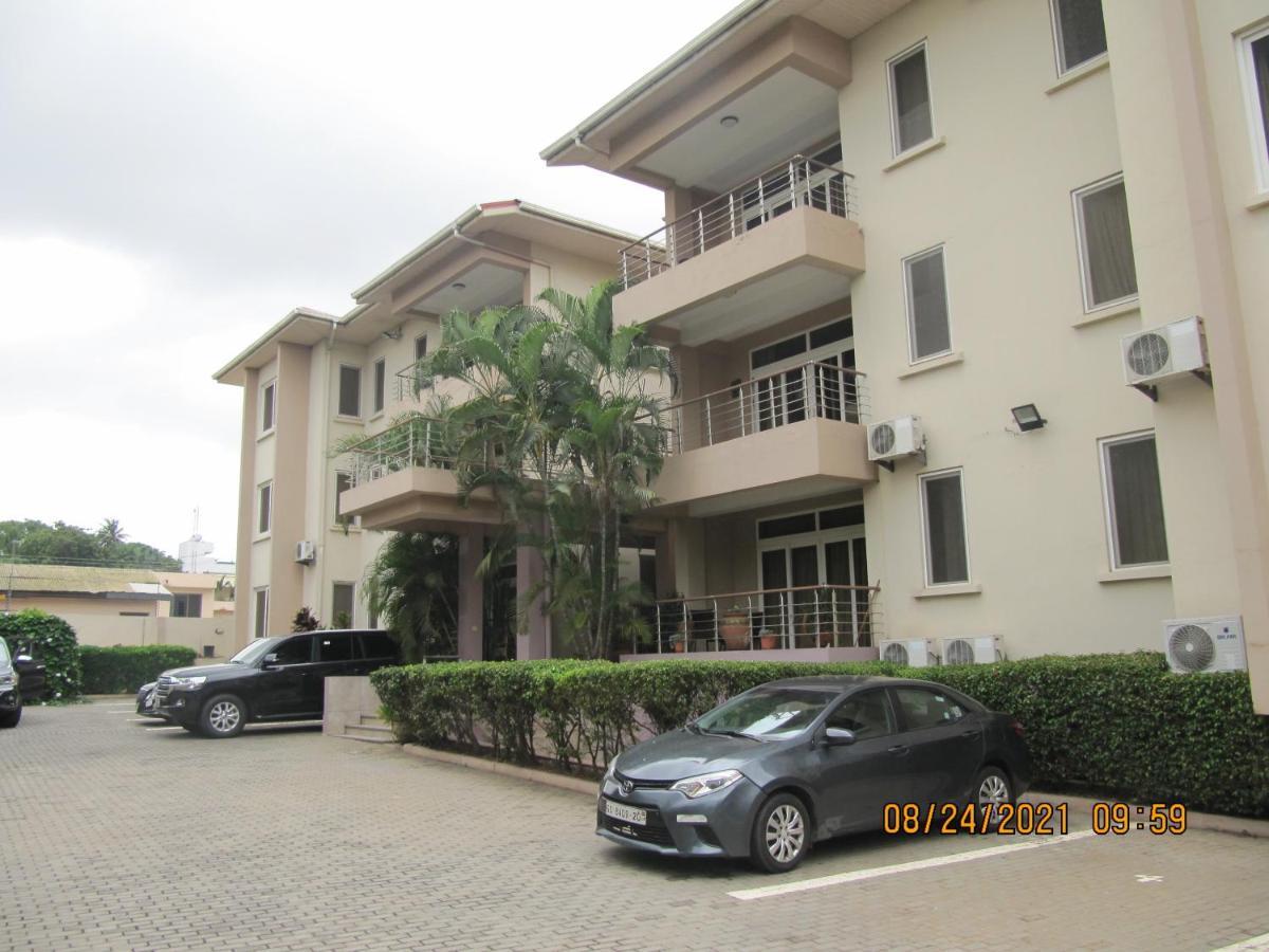 Bertha'S Court D-Plus Apartments Dzorwulu Exteriér fotografie